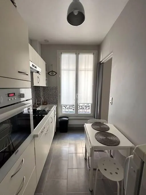 Charmant Appartement Parisien 0*, Paris
